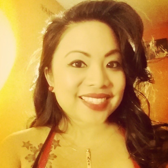 Meet your Posher, Ana - Picture 1 of 1